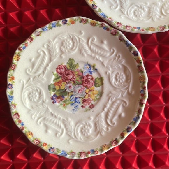 BEAUTIFUL ANTIQUE PAIR OF FLORAL DEMITASSE TEACUPS AND SAUCERS - Picture 10 of 12